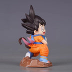 Goku Embracing Pura Figure