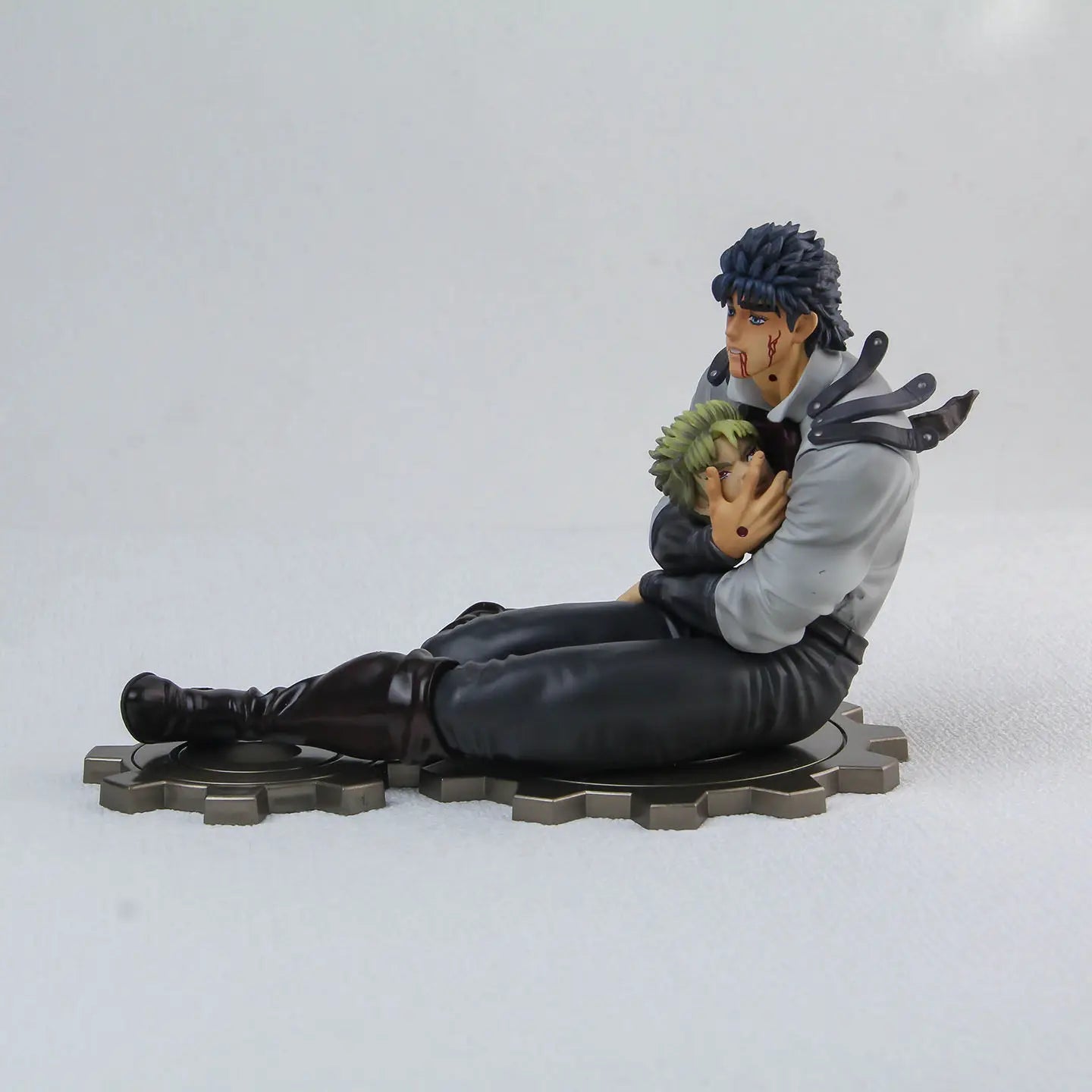 Jonathan Joestar & Dio Brando Figure