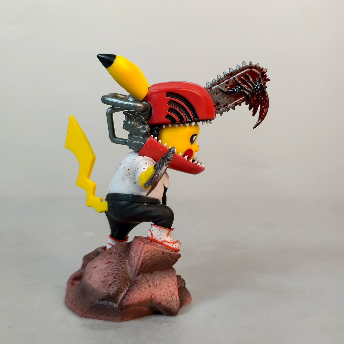 Chainsaw Pikachu Anime 12cm Figure